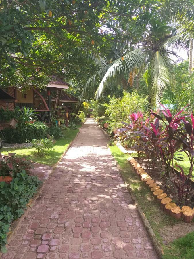 אל נידו Kalinga Beach Resort מראה חיצוני תמונה